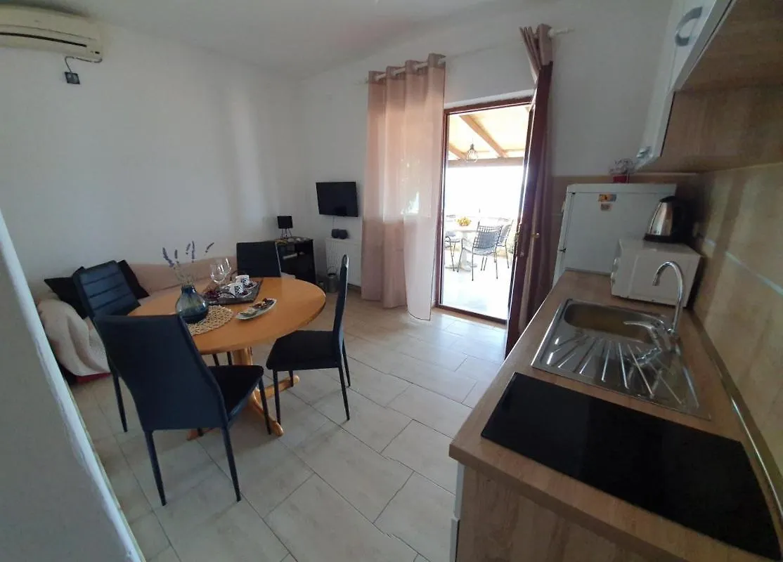 Villa Marica & Joso Drage Apartment